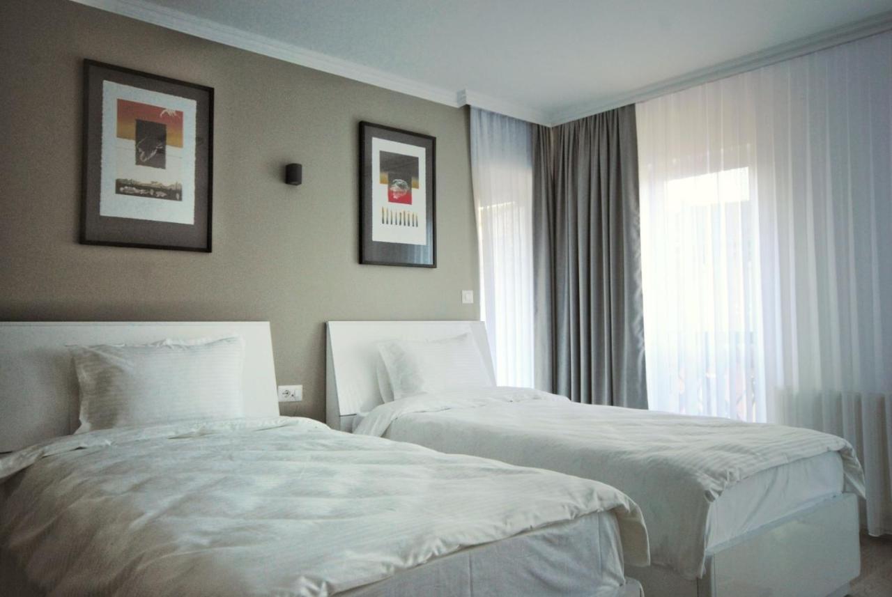 Hotel Callisto Prisztina Zewnętrze zdjęcie