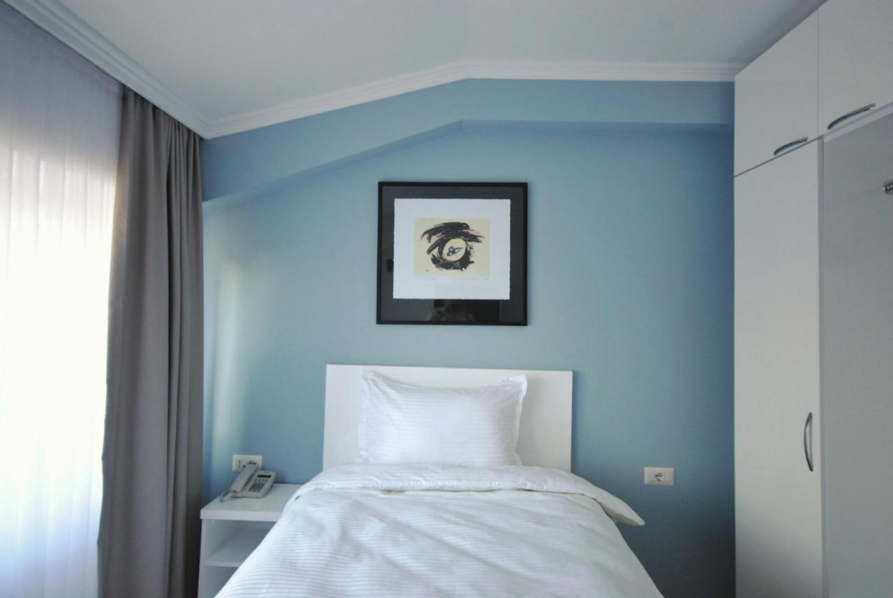 Hotel Callisto Prisztina Zewnętrze zdjęcie