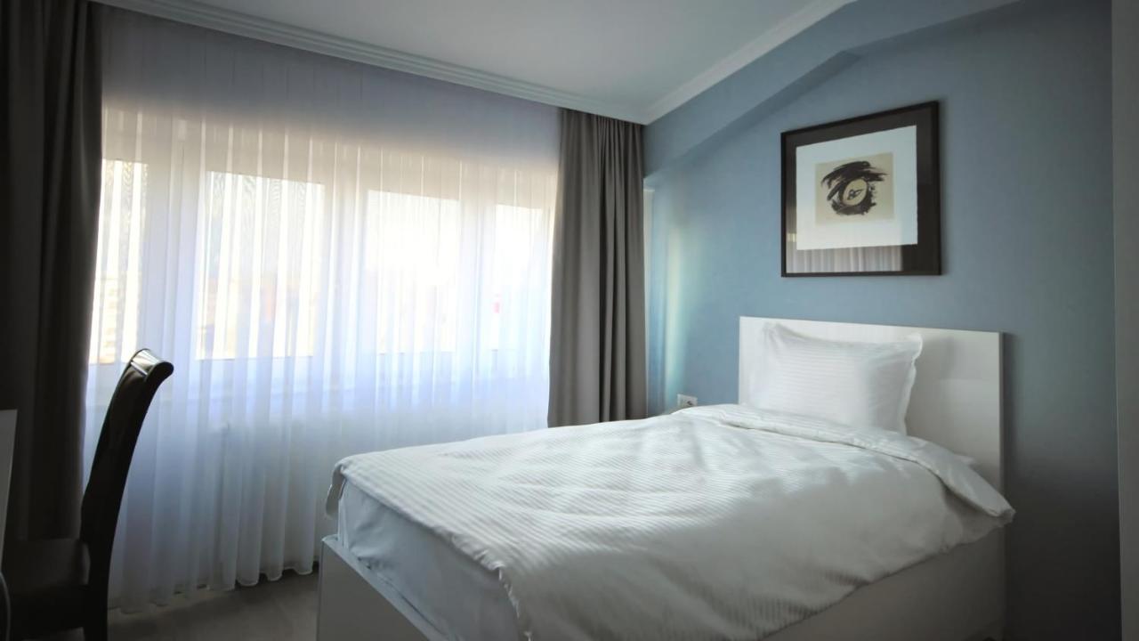 Hotel Callisto Prisztina Zewnętrze zdjęcie