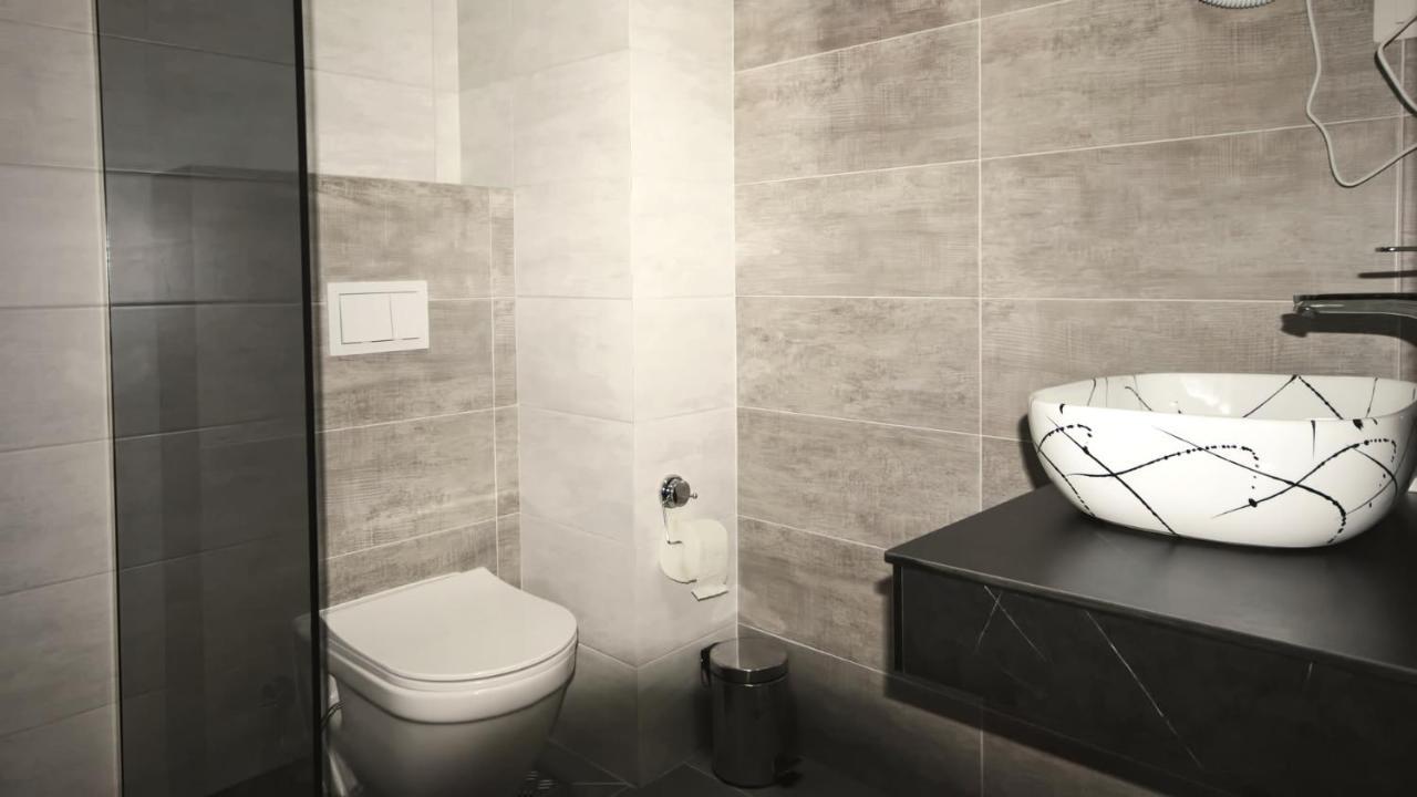 Hotel Callisto Prisztina Zewnętrze zdjęcie