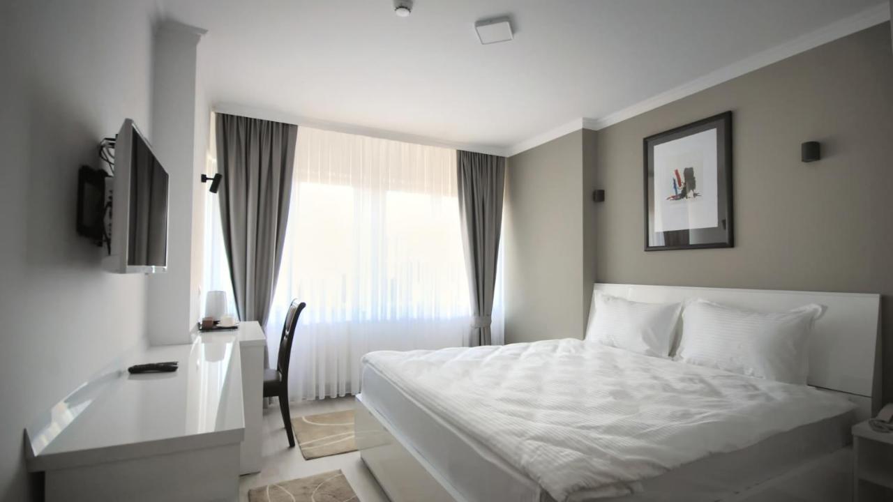 Hotel Callisto Prisztina Zewnętrze zdjęcie