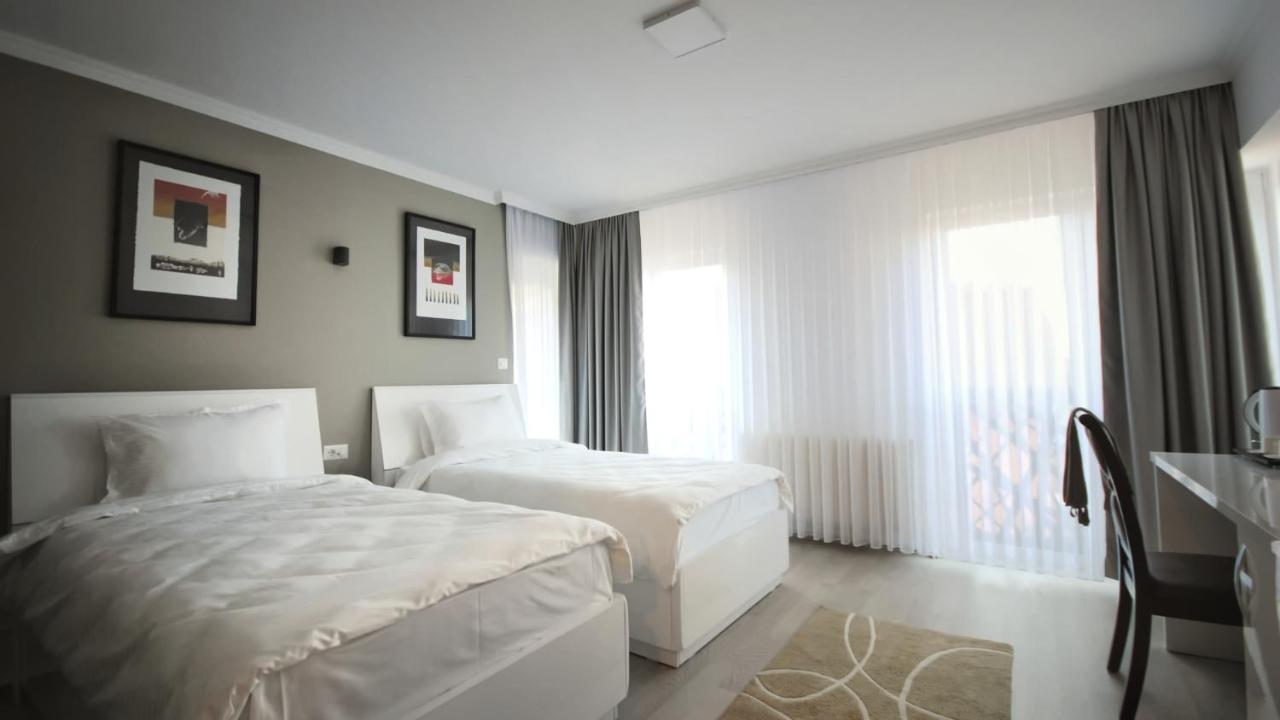 Hotel Callisto Prisztina Zewnętrze zdjęcie