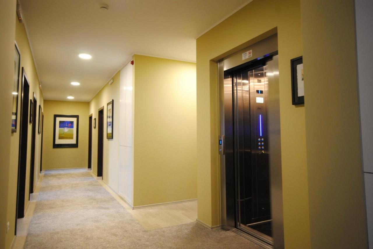 Hotel Callisto Prisztina Zewnętrze zdjęcie