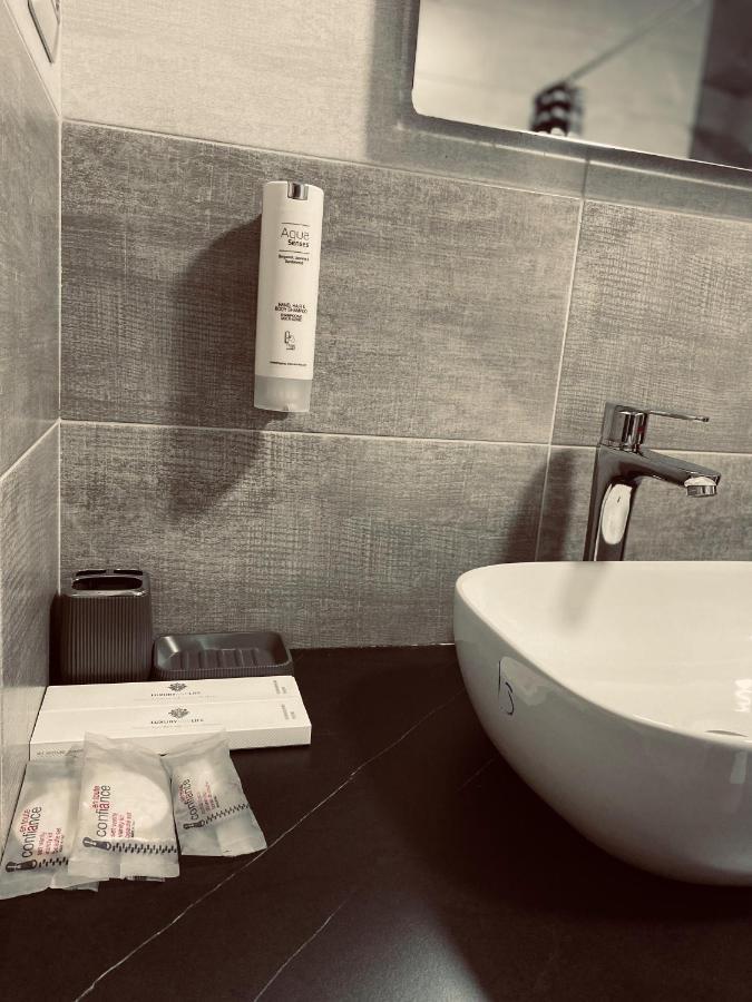 Hotel Callisto Prisztina Zewnętrze zdjęcie